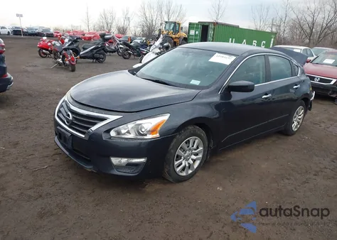 2015 Nissan Altima 2.5 S из США, поврежденный, VIN 1N4AL3AP3FC201378